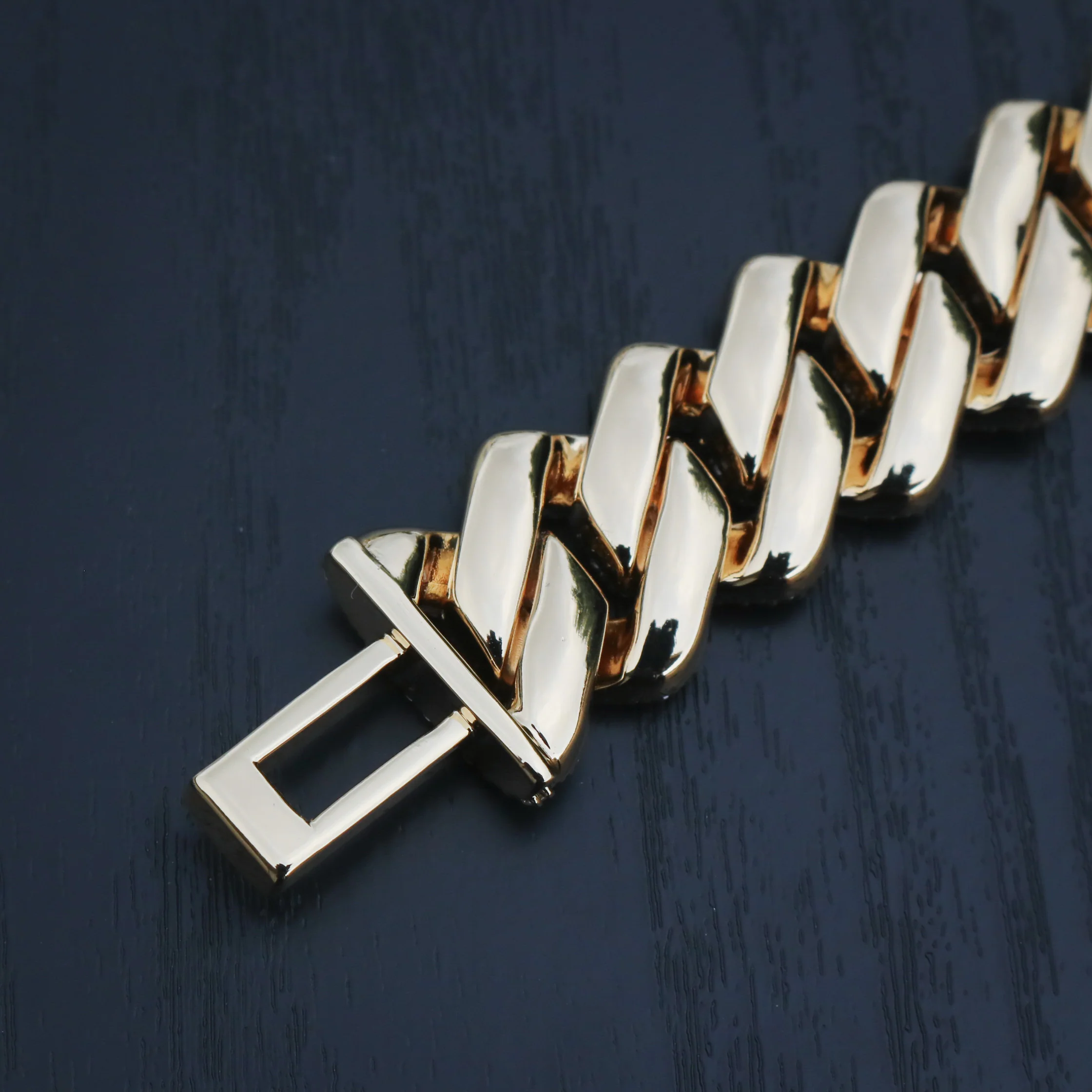 19mm Diamond Prong Link Cuban Bracelet - Gold - Image 3