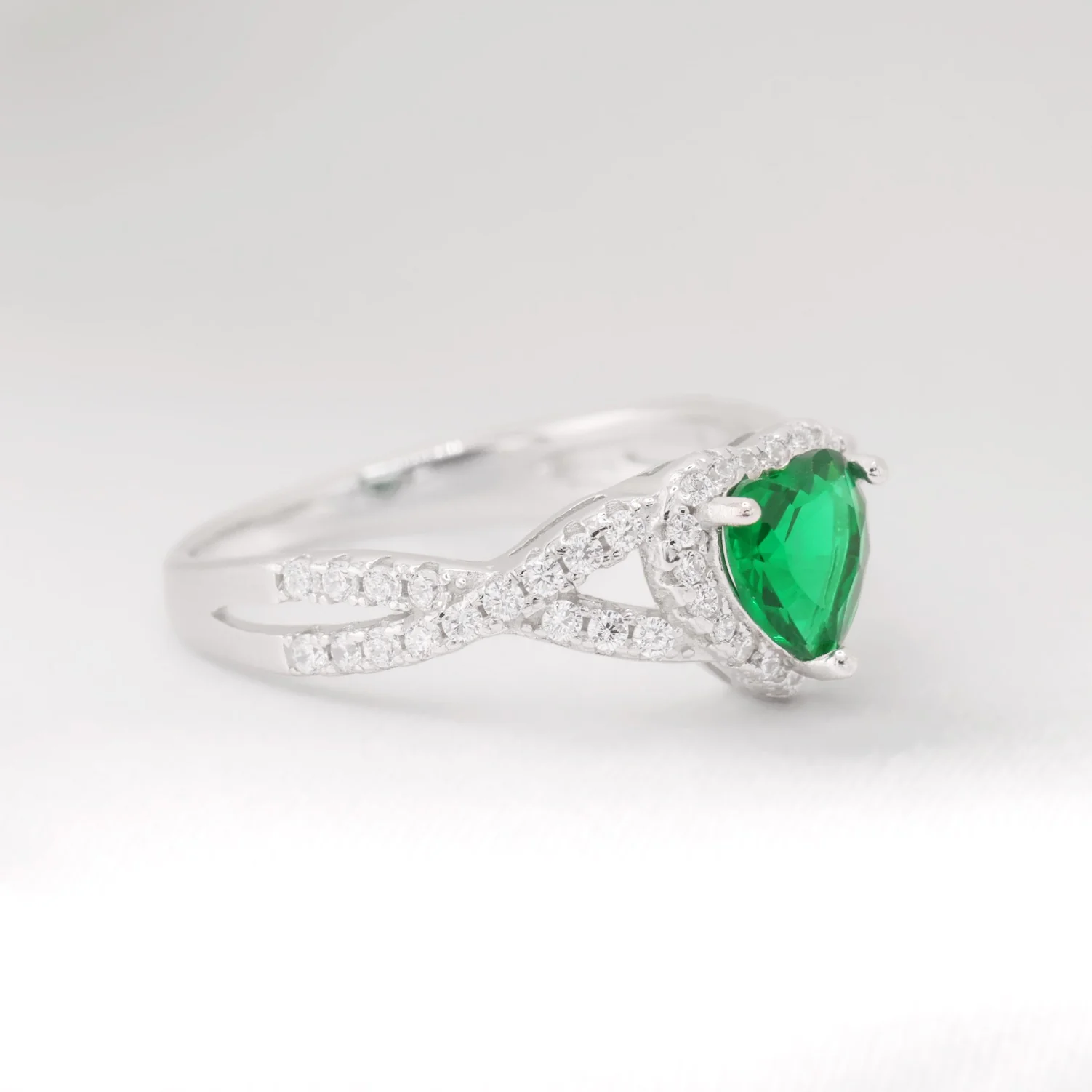 Emerald Heart Infinity CZ Diamond Ring - 925 Silver - Image 3