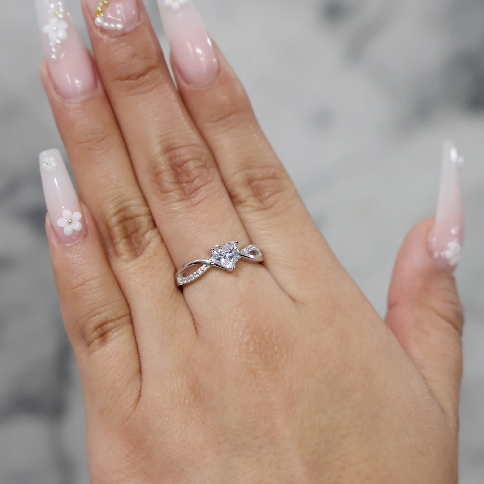 Half Iced Heart Cut Infinity Ring - 925 Silver - Image 4