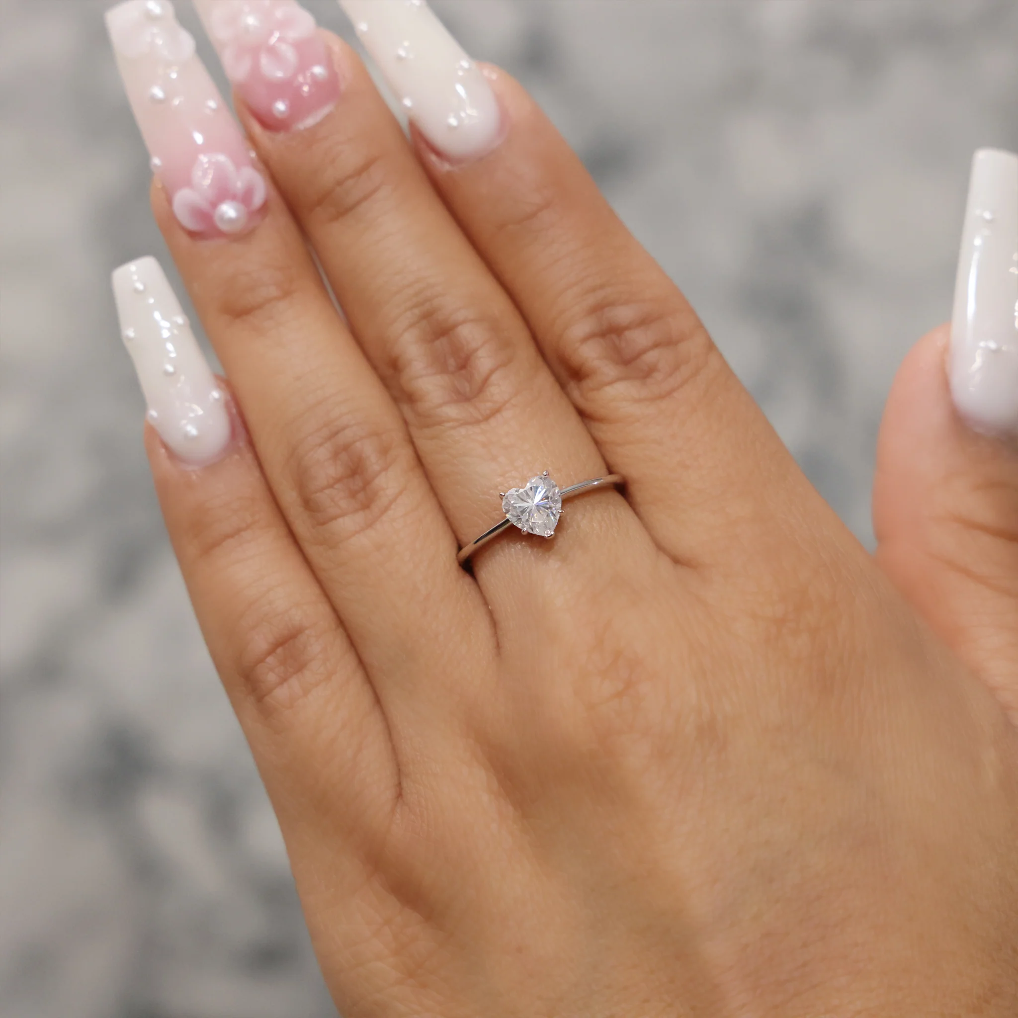 Heart Cut Moissanite Ring - 925 Silver - Image 4