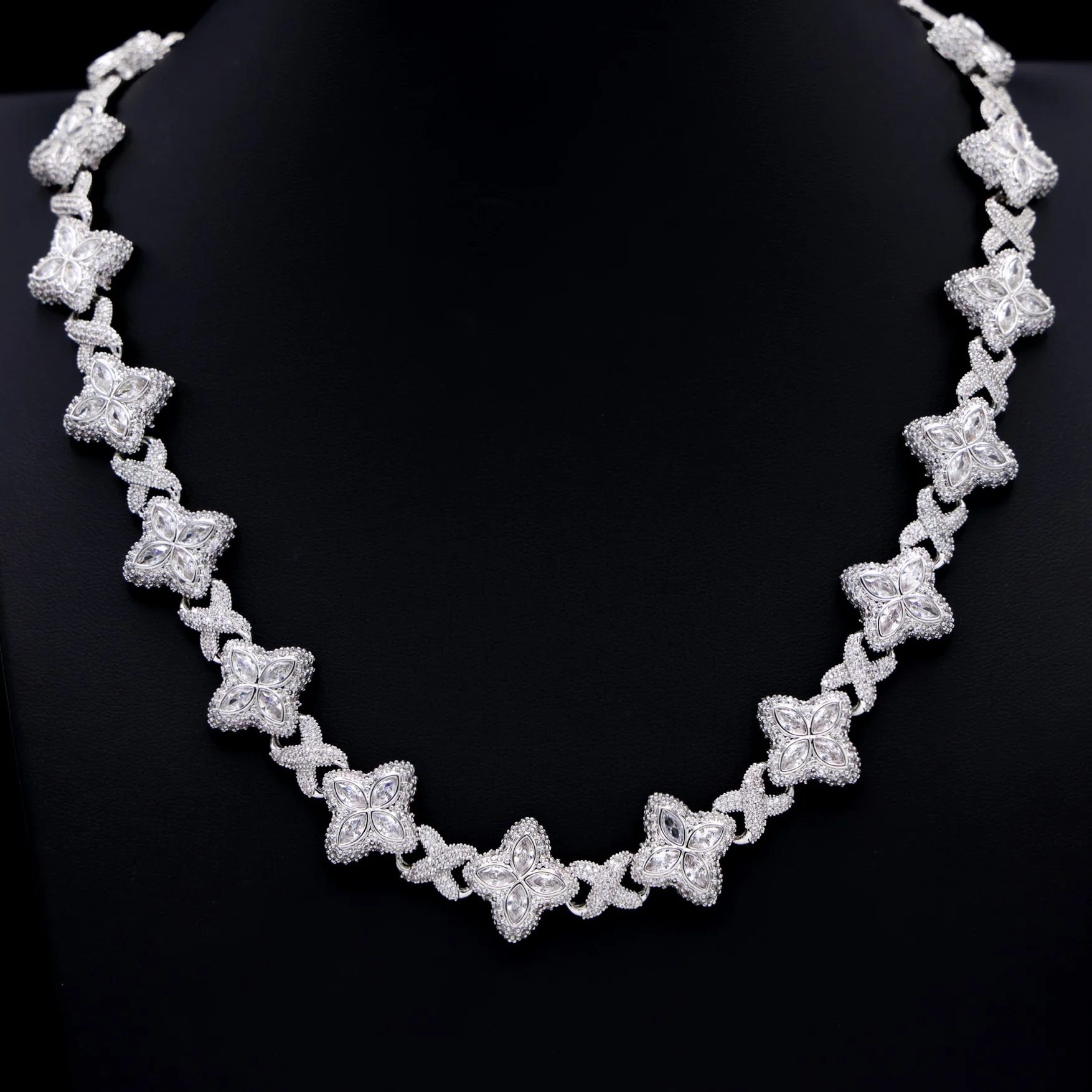 Iced Clover Link Chain - White Gold - Image 2