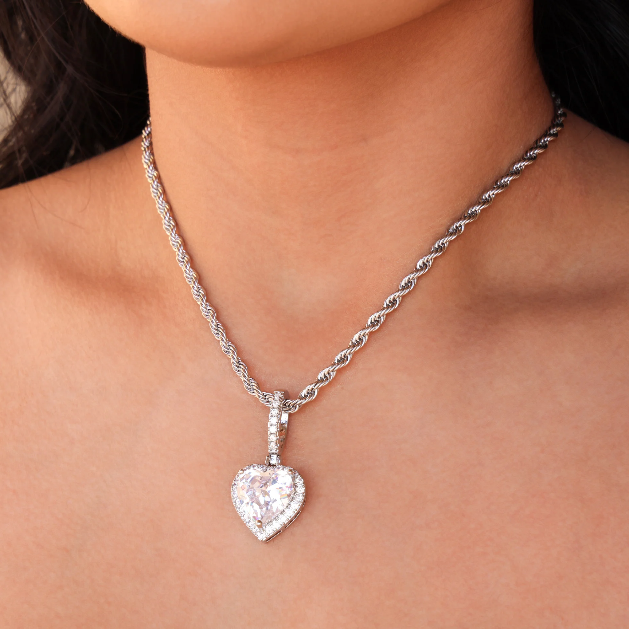 Iced Heart Pendant - White Gold - Image 3