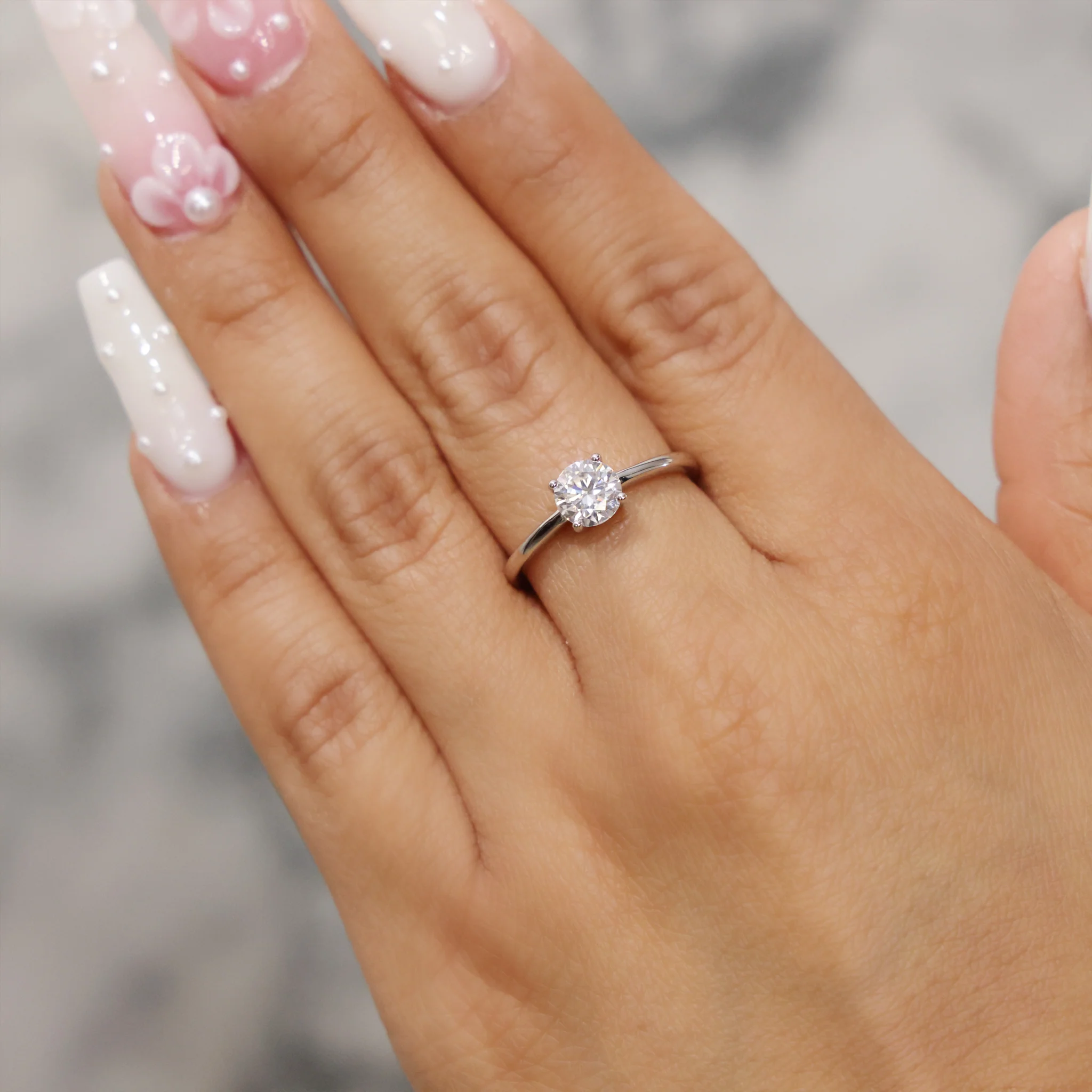 Solitaire Brilliant Cut Moissanite Ring - 925 Silver - Image 4