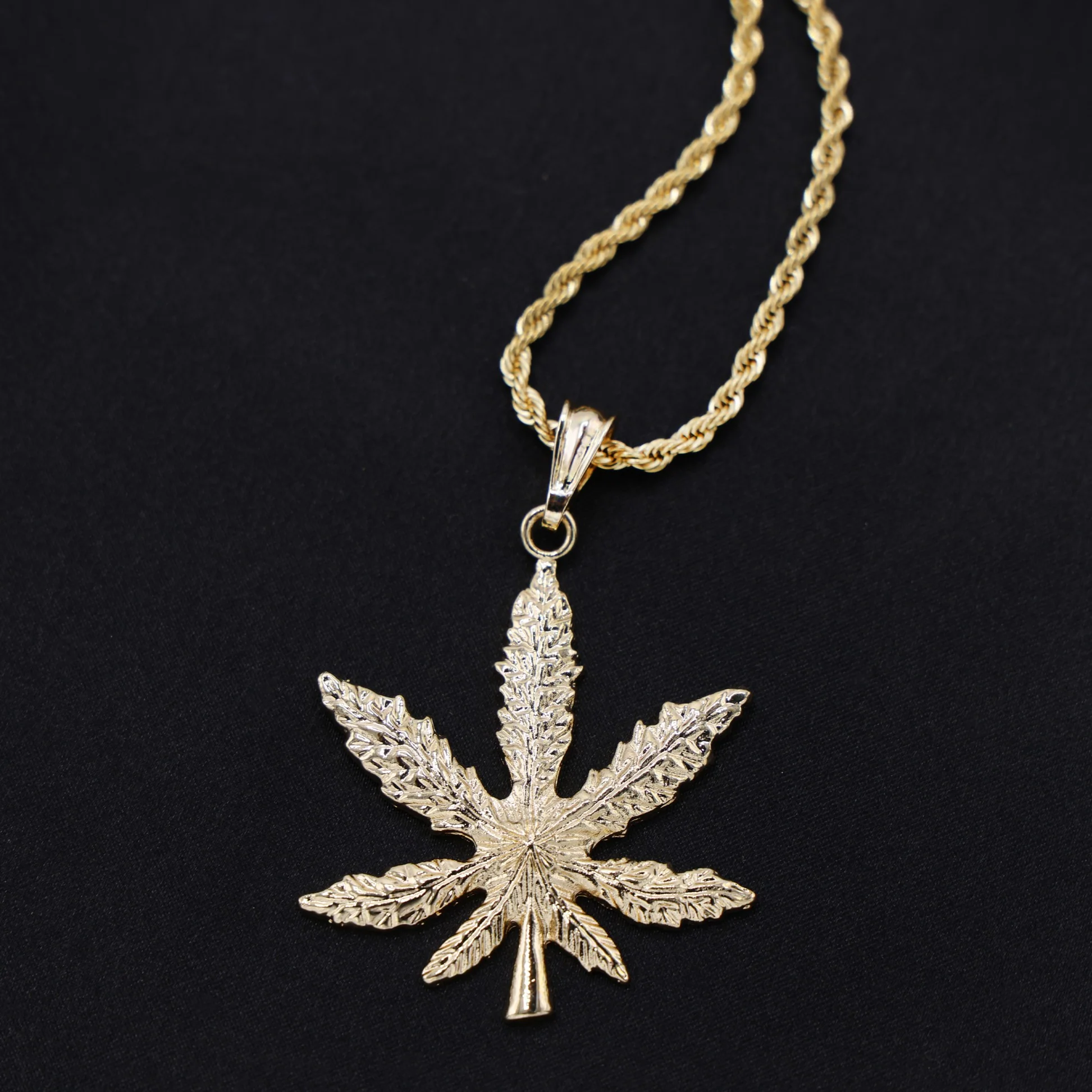Weed Leaf Pendant - Gold - Image 2